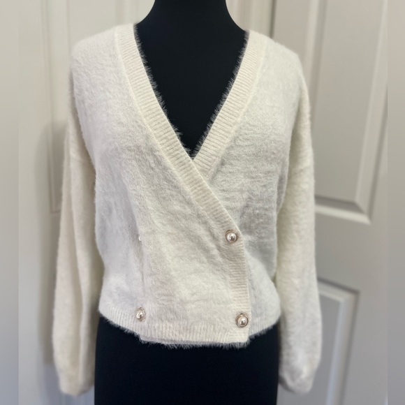 Cupcakes and Cashmere Ivory Mika Fuzzy Sweater with Pear Buttons - Picture 7 of 16